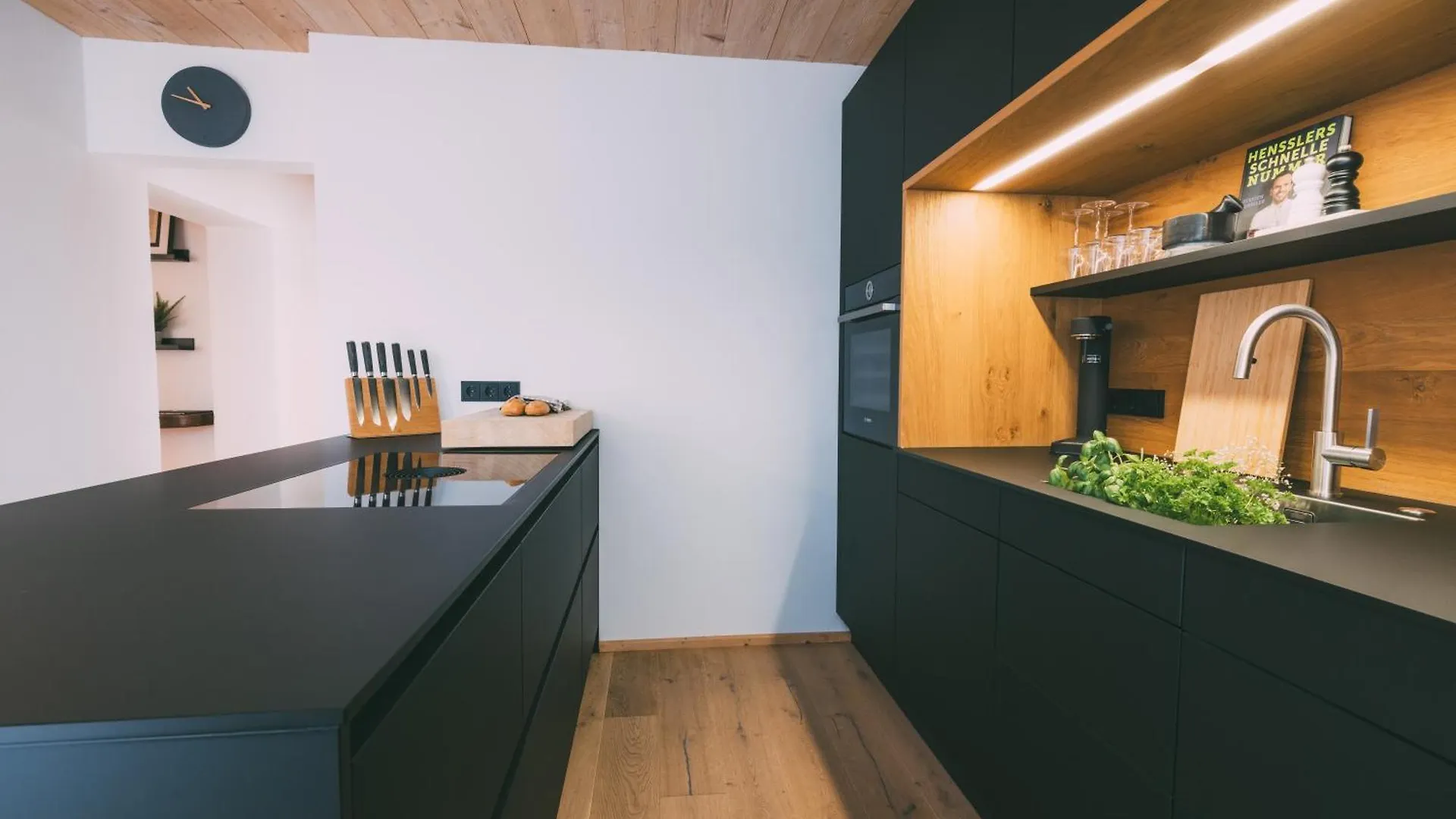 Zentrales Zimmer Mit Bergblick In Bewohnter Eigentumswohnung Garmisch-Partenkirchen